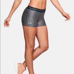 Under Armour HeatGear armour shorty spandex EUC